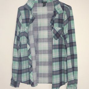 Women’s plaid Long sleeve shirt